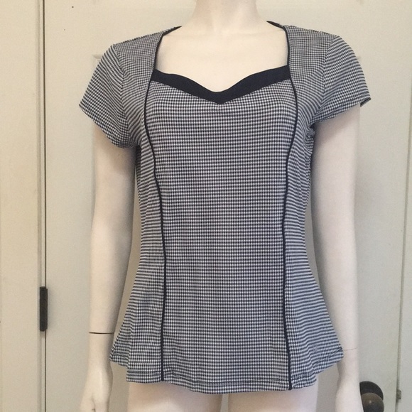 Fila Athletic/Athleisure Cap Sleeve Top, NWT! - Picture 1 of 7